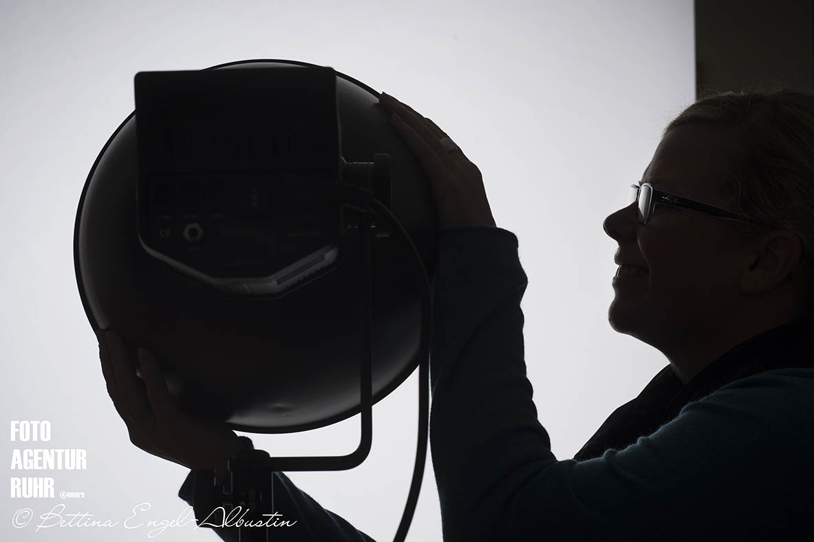 FOTO AGENTUR RUHR moers Heute Vormittag mal Studio-Homeoffice