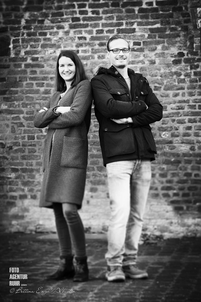 Geschwister-Shooting - Anna und Marius im Moerser Stadtpark -   am Samstag, 28. November 2015