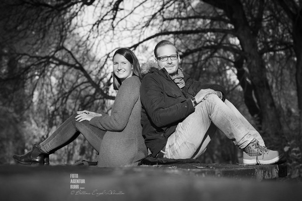 Geschwister-Shooting - Anna und Marius im Moerser Stadtpark -   am Samstag, 28. November 2015
